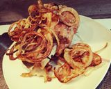 Lyoni hagymás, sörös csülök recept fázis 3 fotója