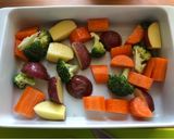 A picture of step 2 of Seasonal roasted veg - Spring edition 🌾.