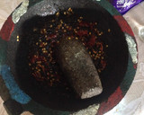 Foto del paso 3 de la receta: Huaraches acompañado de una salsa de tomate fría