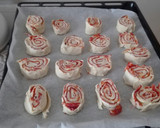 Foto del paso 3 de la receta: Delicias de caracolas hojaldradas de queso chorizo de pavo