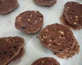 Foto langkah ke 6 dari resep Chocochips Mete Cookies.