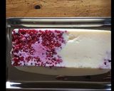 Une image de l'étape 4 de Flan vanille groseilles et noix de coco.