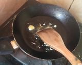 Foto langkah ke 1 dari resep Nasi kuning ca brokoli.