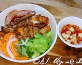 A picture of step 4 of Mixed Grilled Pork Vermicelli Bowl (Bún Thịt Nướng Thập Cẩm).