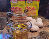 Foto del paso 6 de la receta: Mini pastelitos volteados de piña