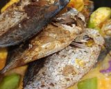 Foto langkah ke 4 dari resep Kare Ikan Semar.