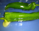 Foto del paso 1 de la receta: Pimientos verdes italianos rellenos de tortilla de patatas