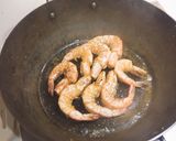 大蝦菠菜蘑菇意粉 附「實作影片」的食譜步驟5照片