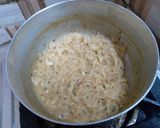 পিজা উইথ ক্রীমি ম্যাগি টপিং (pizza with creamy Maggi toping recipe in Bengali)) রেসিপি ধাপ - 1 ছবি