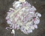 Foto langkah ke 2 dari resep Tumis Bayam Tahu Wortel.