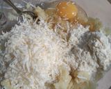 Foto langkah ke 2 dari resep Pastel Tutup Klasik Panggang.