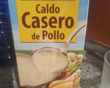 Foto del paso 3 de la receta: Paella de pollo con langostinos