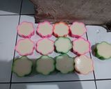 Foto langkah ke 4 dari resep Puding lumut merah putih.