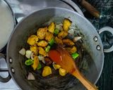 A picture of step 5 of Creamy Butter Chicken Pasta.