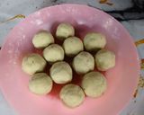 Foto langkah ke 3 dari resep Bola-bola Ubi.