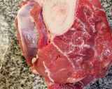 Foto del paso 1 de la receta: Guiso de osobuco súper tierno en olla presión