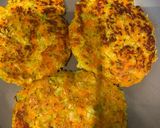 A picture of step 5 of Zucchini and Carrot Burgers.