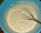 Foto langkah ke 3 dari resep Bolu Pisang Kukus (no mixer takaran sdm).