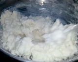 A picture of step 2 of Milky Chocolate Cocoa Rice Ball.