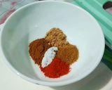 A picture of step 3 of Masala Paratha.