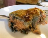 Foto langkah ke 4 dari resep Puff Pastry Salmon (Salmon en Croute/Salmon Wellington).