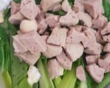 Foto langkah ke 3 dari resep Tumis Sawi Bakso.