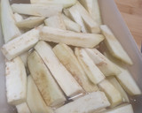 Foto del paso 3 de la receta: Berenjena rebozada con un toque de miel