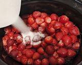 Eperlekvár egyszerűen lassúfőző edényben recept fázis 4 fotója