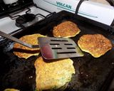 Foto del paso 7 de la receta: San Jacobos de brócolis - tortillitas saludables a la plancha