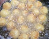 Foto langkah ke 6 dari resep Fried Rice Balls.