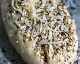 Foto del paso 1 de la receta: PAN Recorte de🌿Hierbas y Ajo💚