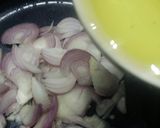 A picture of step 2 of Chicken alo.