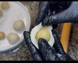 Hình bước làm 8 của món Bánh Pía Nhân Đậu Xanh
