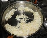 Foto del paso 1 de la receta: Tallarines con salsa de carne y chorizo