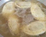 A picture of step 4 of Mawa Ghujiya.