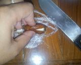 Foto langkah ke 3 dari resep Kurma Coklat isi keju.