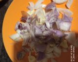 Foto langkah ke 1 dari resep Udang Asam Manis ala Resto ala Mbak Tia Wati.