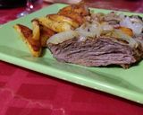 Foto del paso 5 de la receta: Vacío marinado al horno con papas