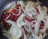 Foto del paso 1 de la receta: Salteado de bifecitos