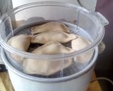 A picture of step 4 of Wheat flour pitha.