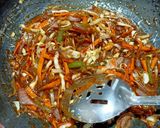 A picture of step 3 of Spicy Schezwan Noodles.