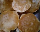 A picture of step 3 of Ajwain puri.