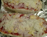 Foto del paso 1 de la receta: Paninis de beicon jamón adobado con queso y ajoaceite 