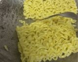 Gambar langkah 1 resipi Samyang Carbonara.