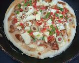 A picture of step 3 of Chicken Egg Pizza🥚.