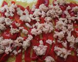Foto del paso 1 de la receta: Empanada de atún, pimiento, huevo y paté
