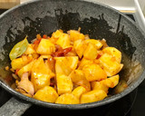 Foto del paso 3 de la receta: Patatas guisadas con mejillones y calamares 🦑 en olla de cocción lenta