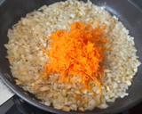 Foto del paso 2 de la receta: Hamburguesas de quinoa