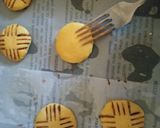 A picture of step 3 of Different cookie designs.