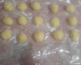 Foto langkah ke 5 dari resep Donat Kentang.